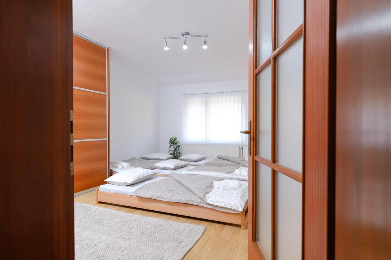 The Cosmic Gate Apartments ヴィソコ エクステリア 写真
