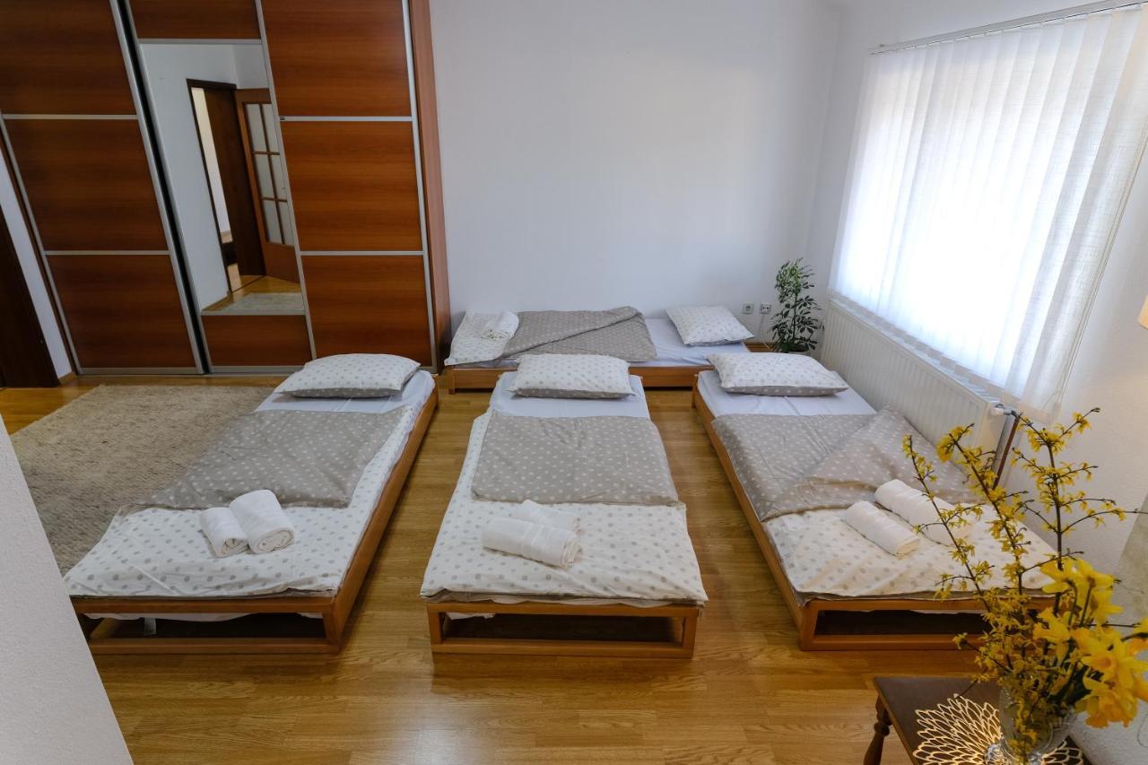 The Cosmic Gate Apartments ヴィソコ エクステリア 写真