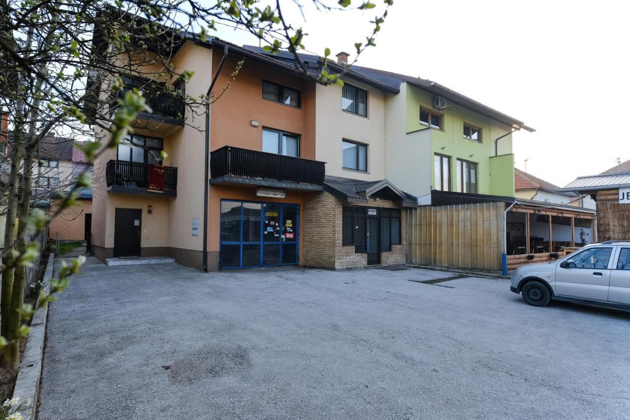 The Cosmic Gate Apartments ヴィソコ エクステリア 写真